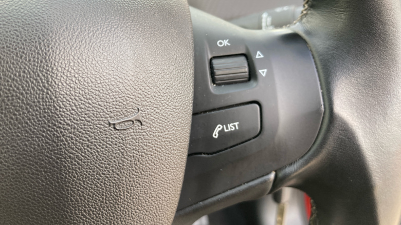 Peugeot 2008 1.2 PureTech Allure 5dr Petrol Estate